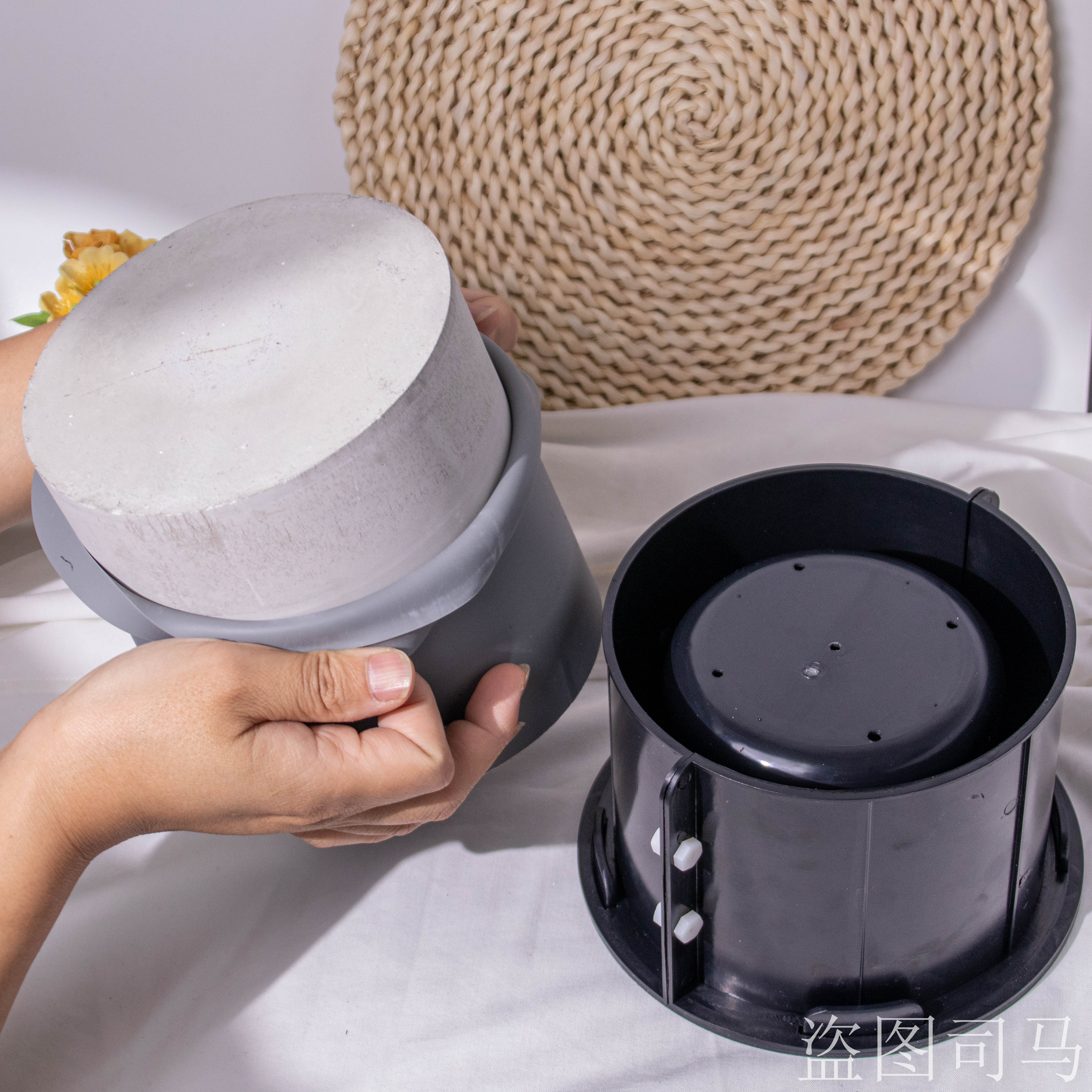 Large Round Flower Pot Cement  - огляд і ціна Potsticker Mold