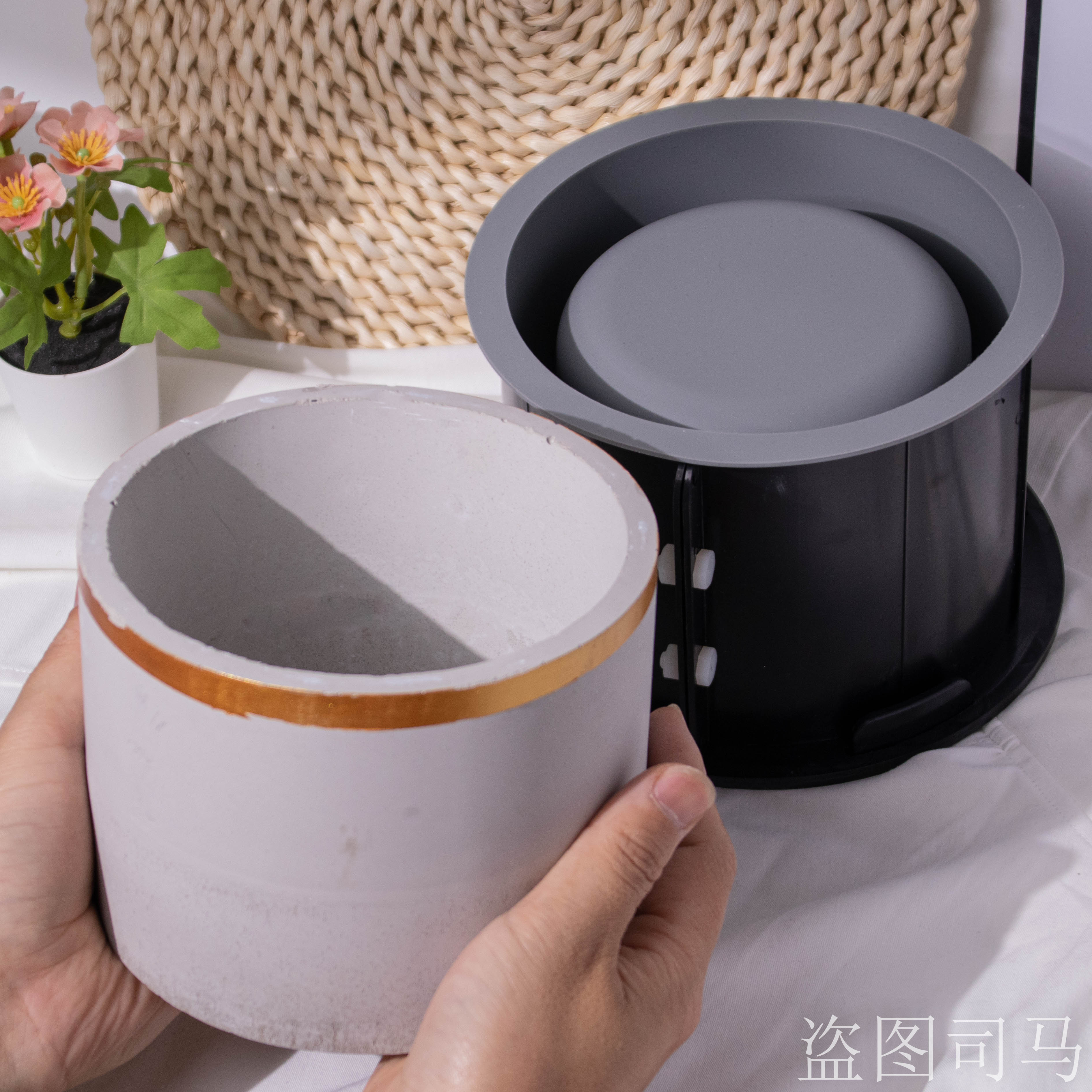Large Round Flower Pot Cement  - огляд і ціна Potsticker Mold